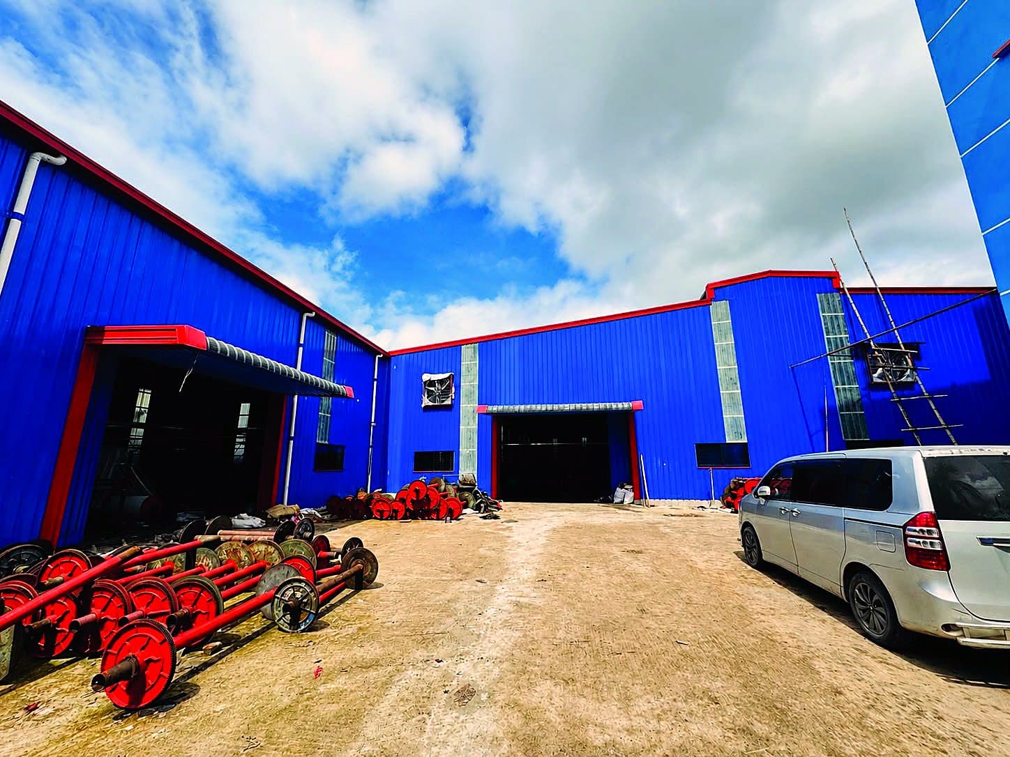 Factory & Machines — Dream Textiles Ltd